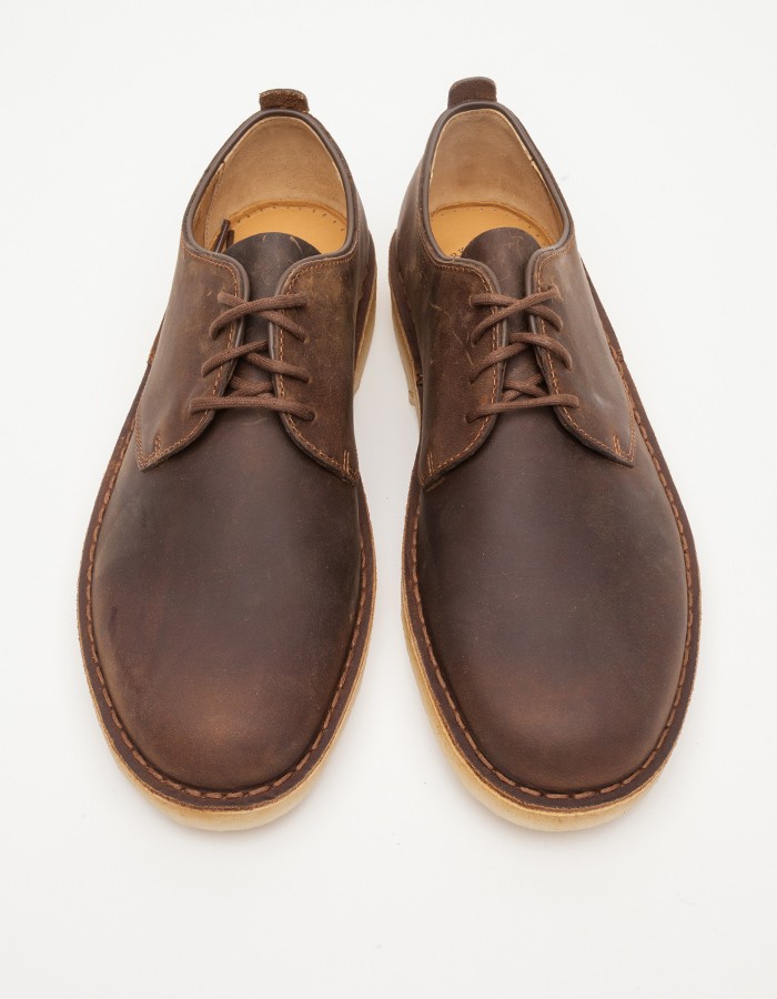 clarks london desert beeswax