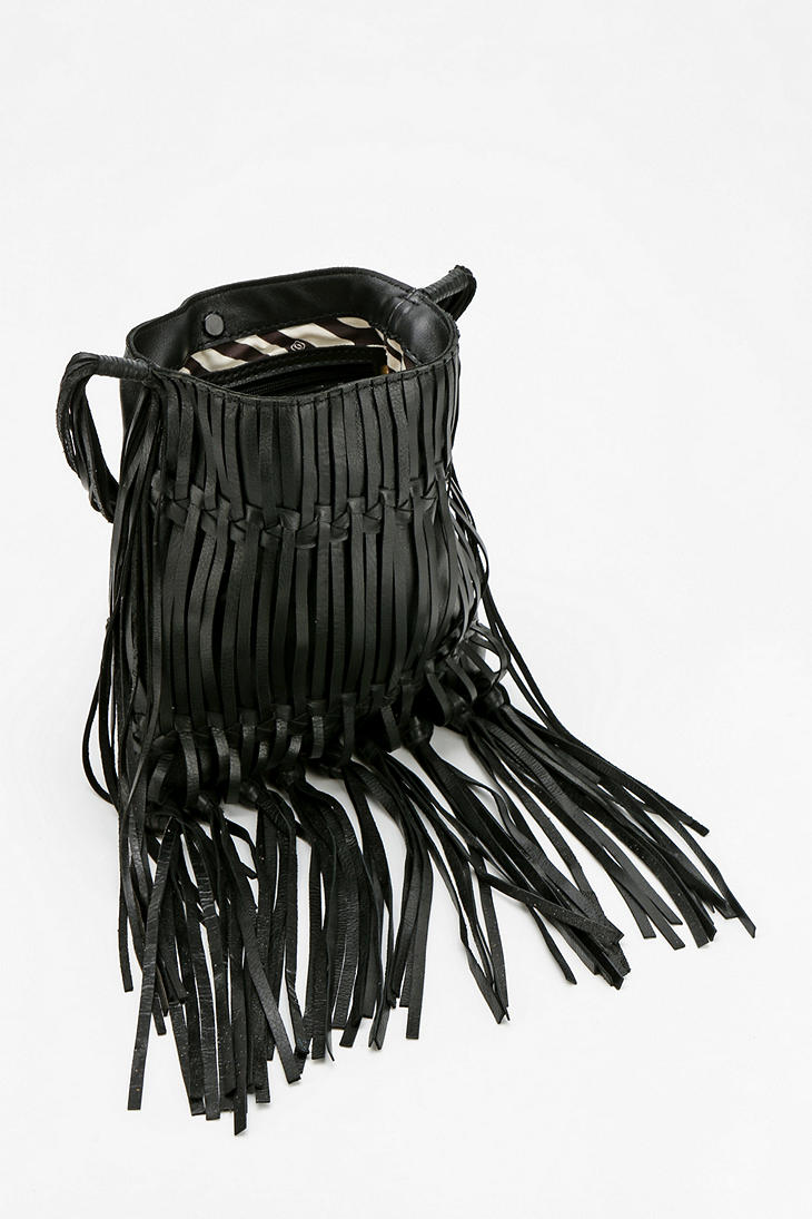 Lyst - Urban Outfitters Daisy Leather Fringe Crossbody Bag in Black
