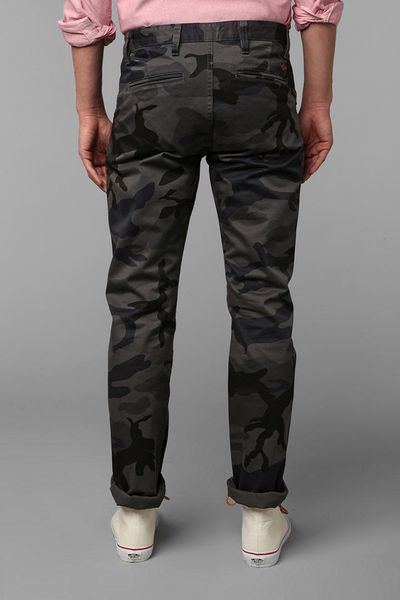 Urban Outfitters Dockers Camo Alpha Khaki Pant in Multicolor for Men ...