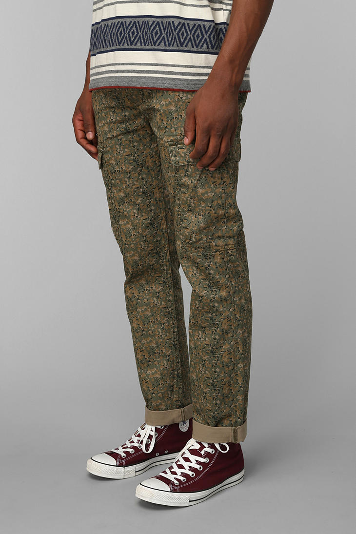 green levi cargo pants