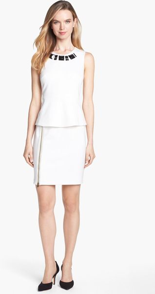 Vince Camuto Front Zip Pencil Skirt in White (Light Cream) | Lyst