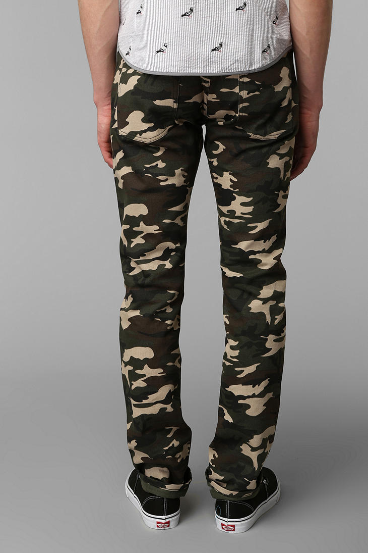 Lyst - Urban Outfitters Unbranded Tapered Camo Twill Pant in Green for Men