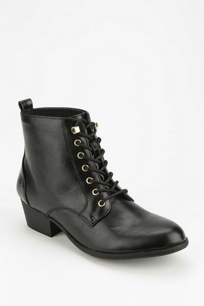 Urban Outfitters Chelsea Crew Dustin Laceup Boot in Black | Lyst