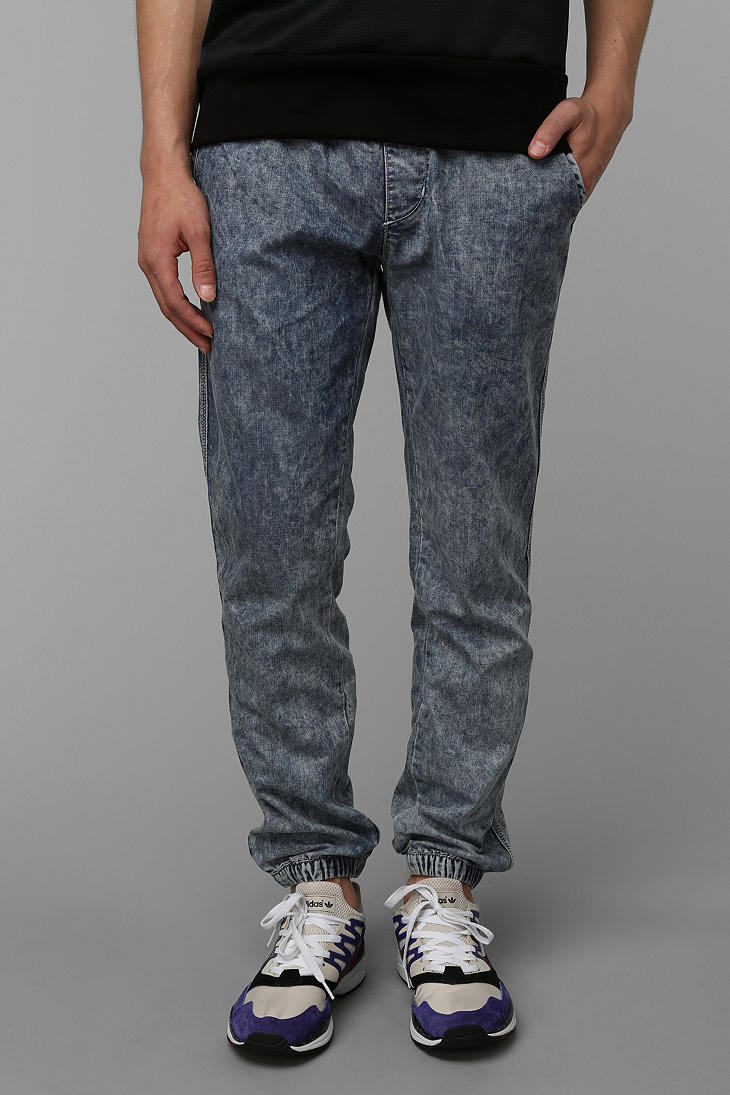 urban outfitters jogging bottoms