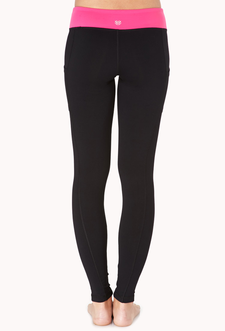 black workout leggings with pockets