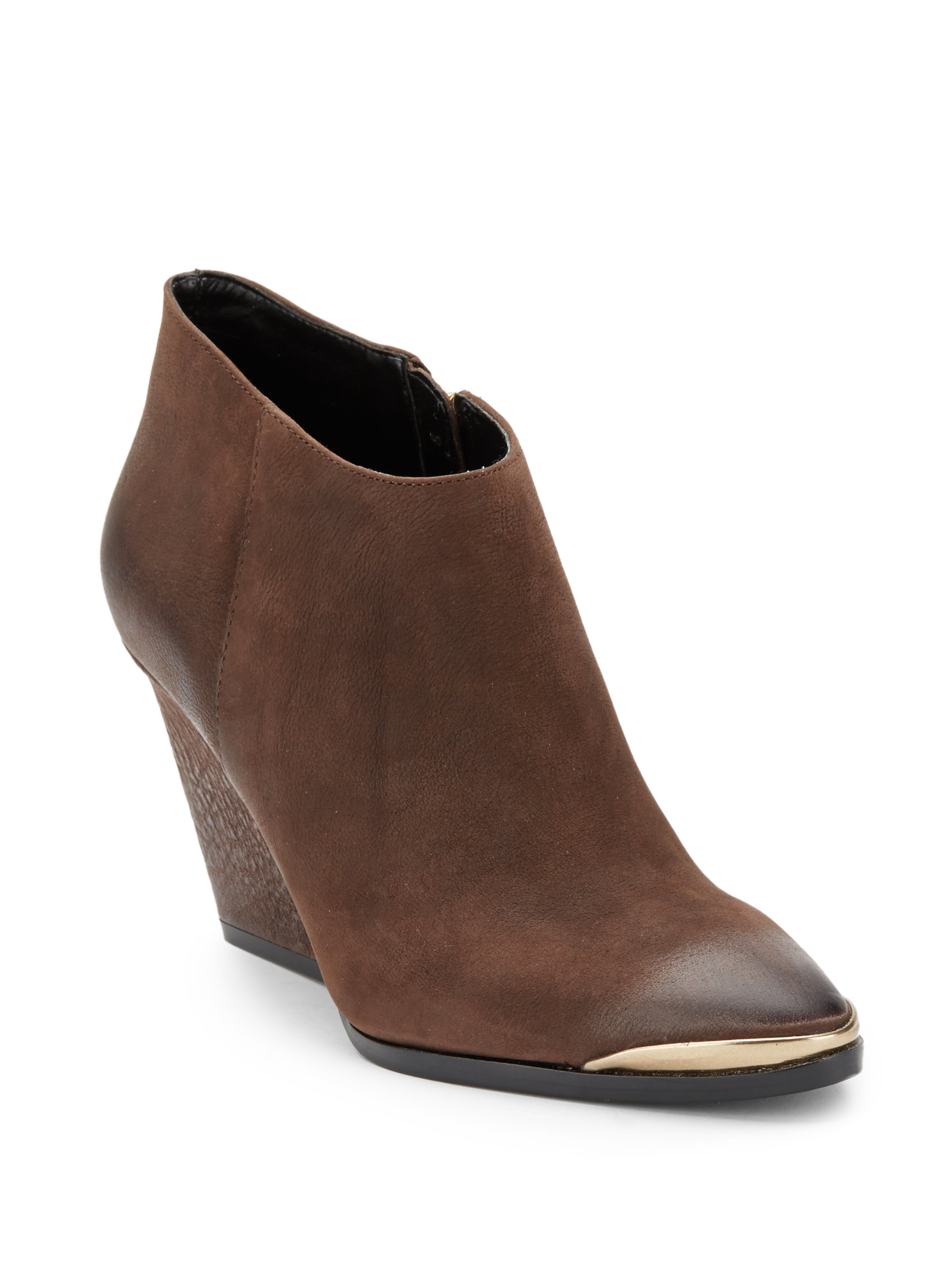 Boutique 9 Isalla Distressed Leather Ankle Boots in Brown | Lyst