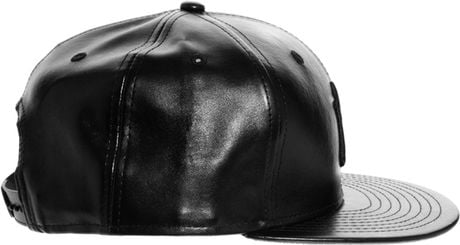 New Era New York Yankees Leather Tone Snapback Cap in Black | Lyst