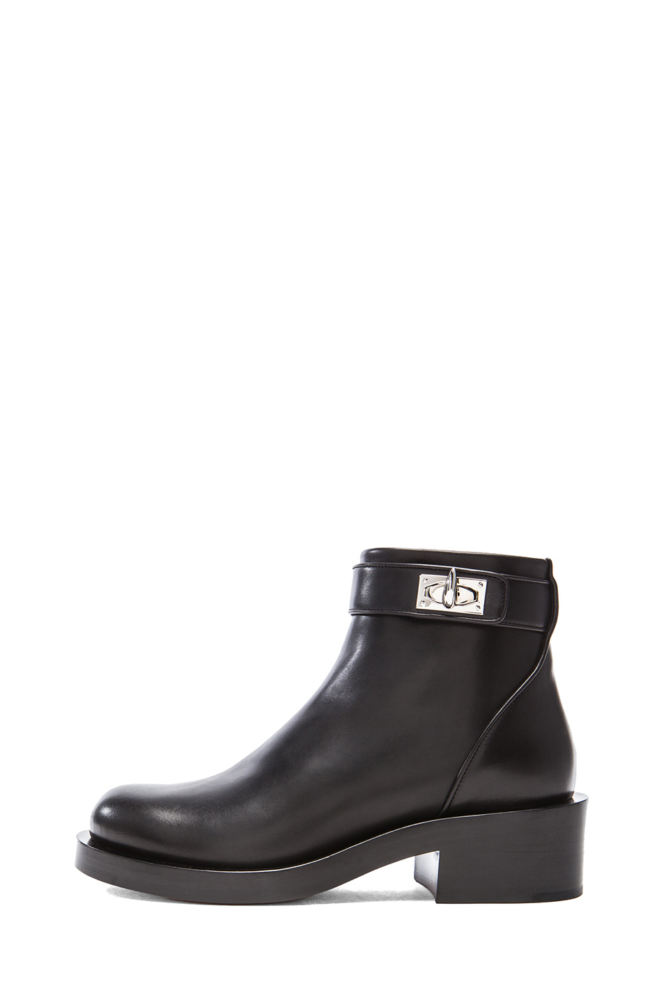 Givenchy Silvia Shark Lock Ankle Leather Boots in Black | Lyst
