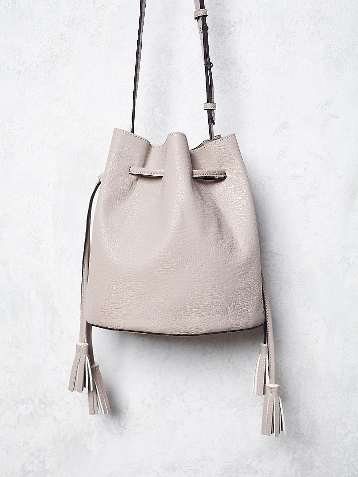 Lyst Free People Bleeker Bucket Bag In Natural Gallery Women S Bucket Bags