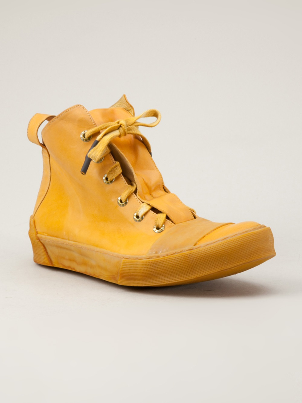 boris bidjan saberi bamba 1