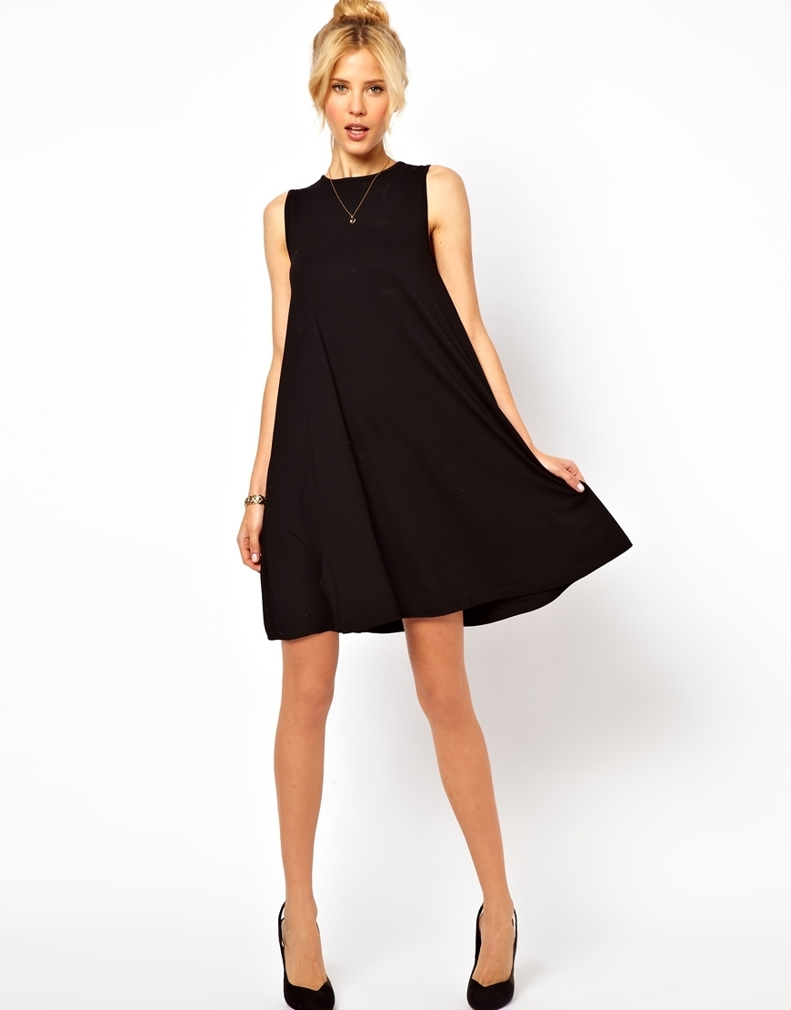 Black Sleeveless Dress