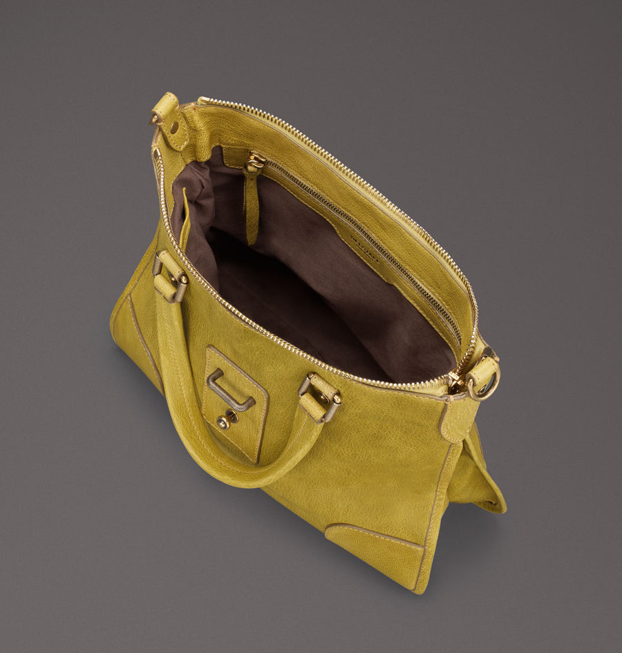Lyst Belstaff Hampton Handbag In Yellow Gallery Women S Yellow Handbags