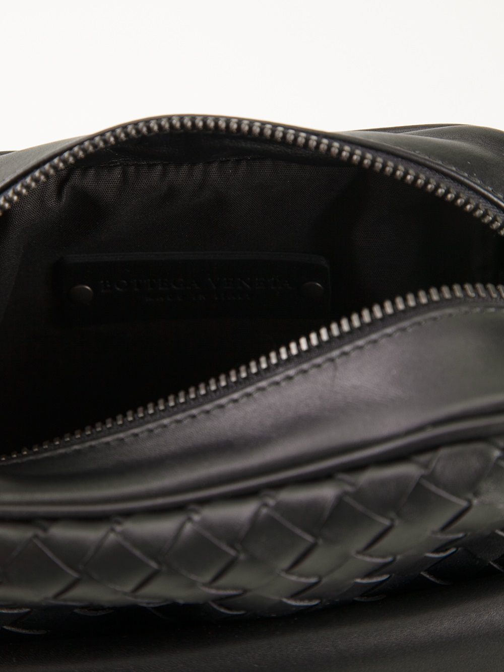 Bottega Veneta Woven Small Messenger Bag in Black for Men - Lyst