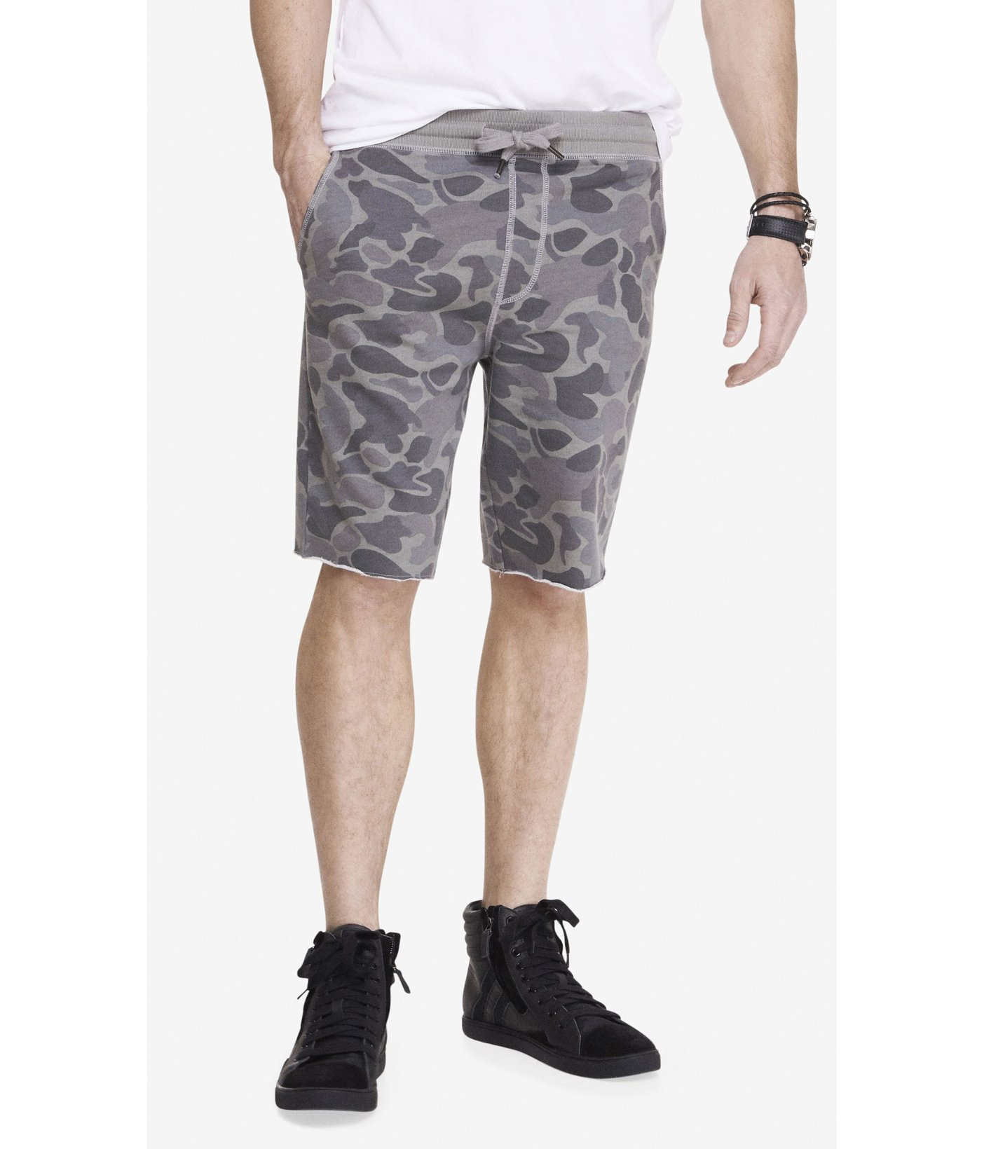 Lyst - Express Camouflage Fleece Drawstring Shorts in Green for Men