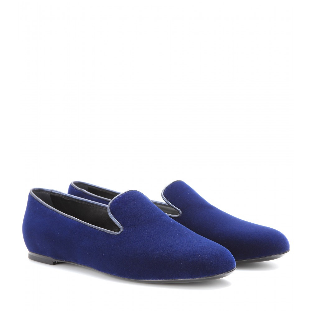 roger vivier velvet flats