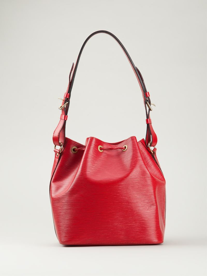 Louis vuitton Noe Small Shoulder Bag in Red | Lyst