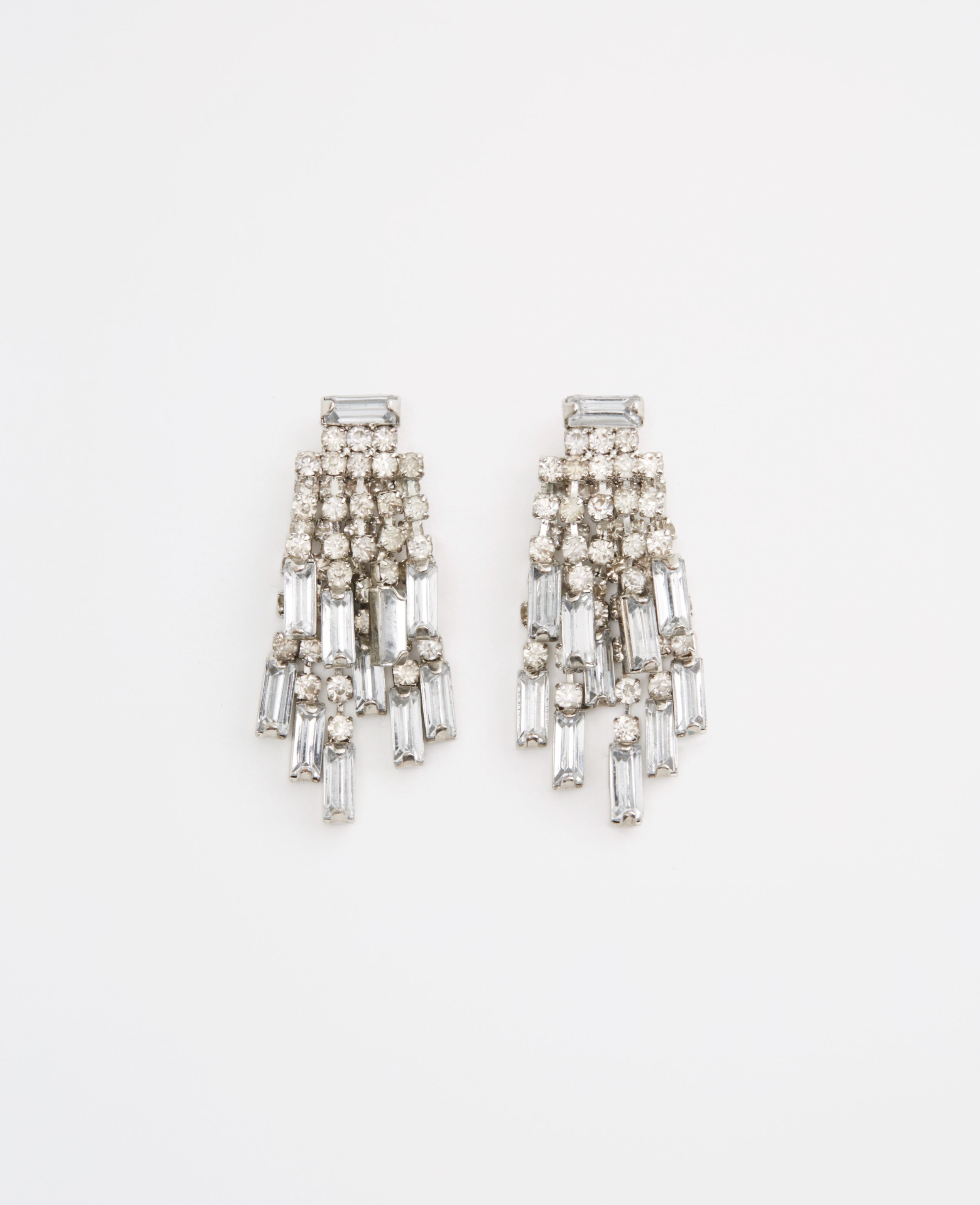 Lyst Ann Taylor Crystal Baguette Drop Earrings In Metallic Gallery