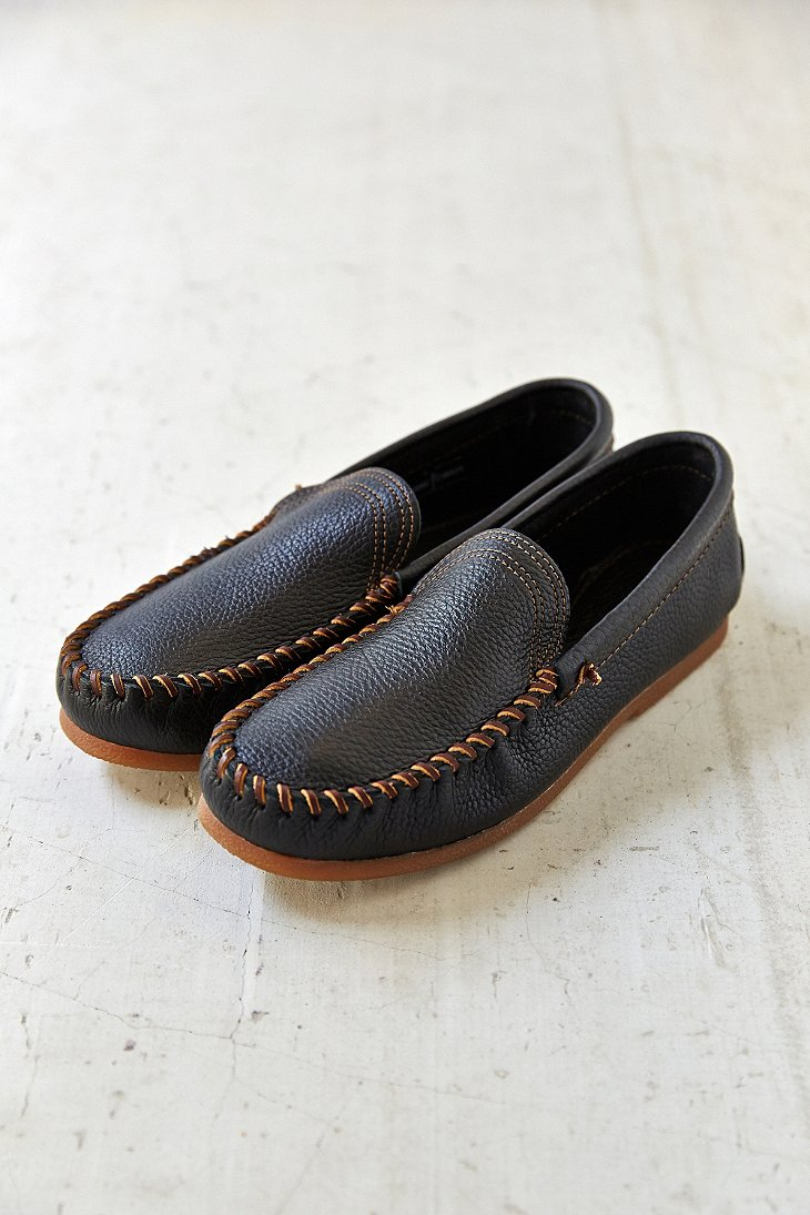 minnetonka slip on moccasins