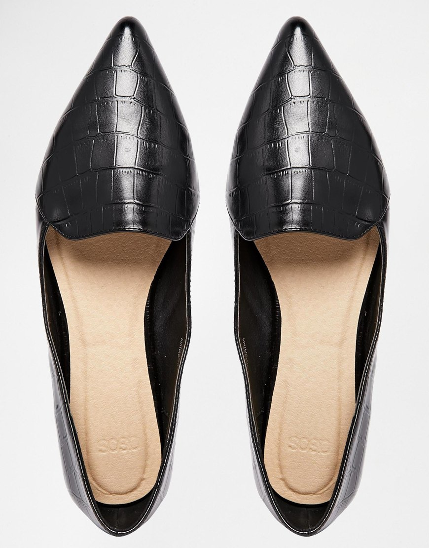 pointed black flats