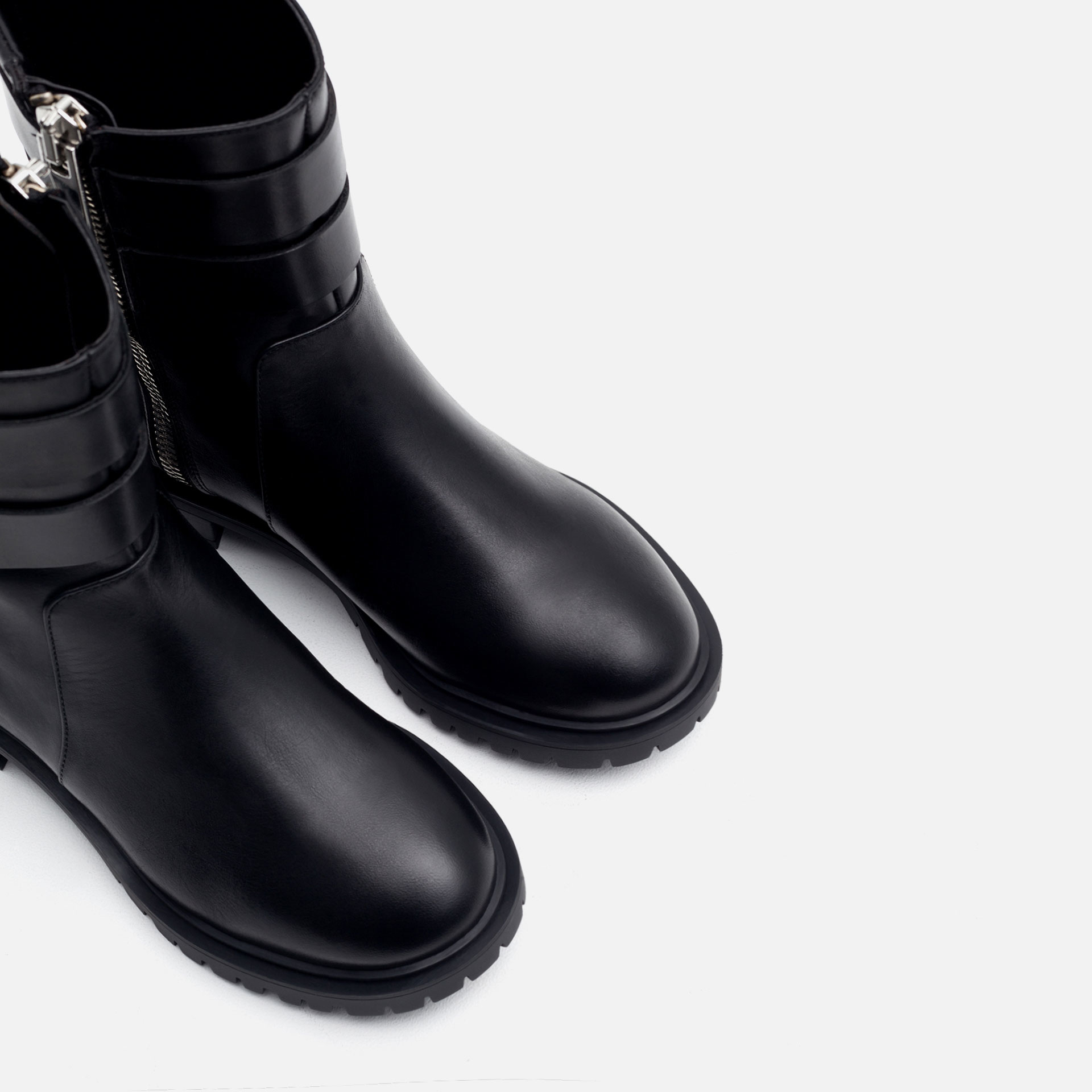 Zara Flat Leather Biker Ankle Boots in Black | Lyst