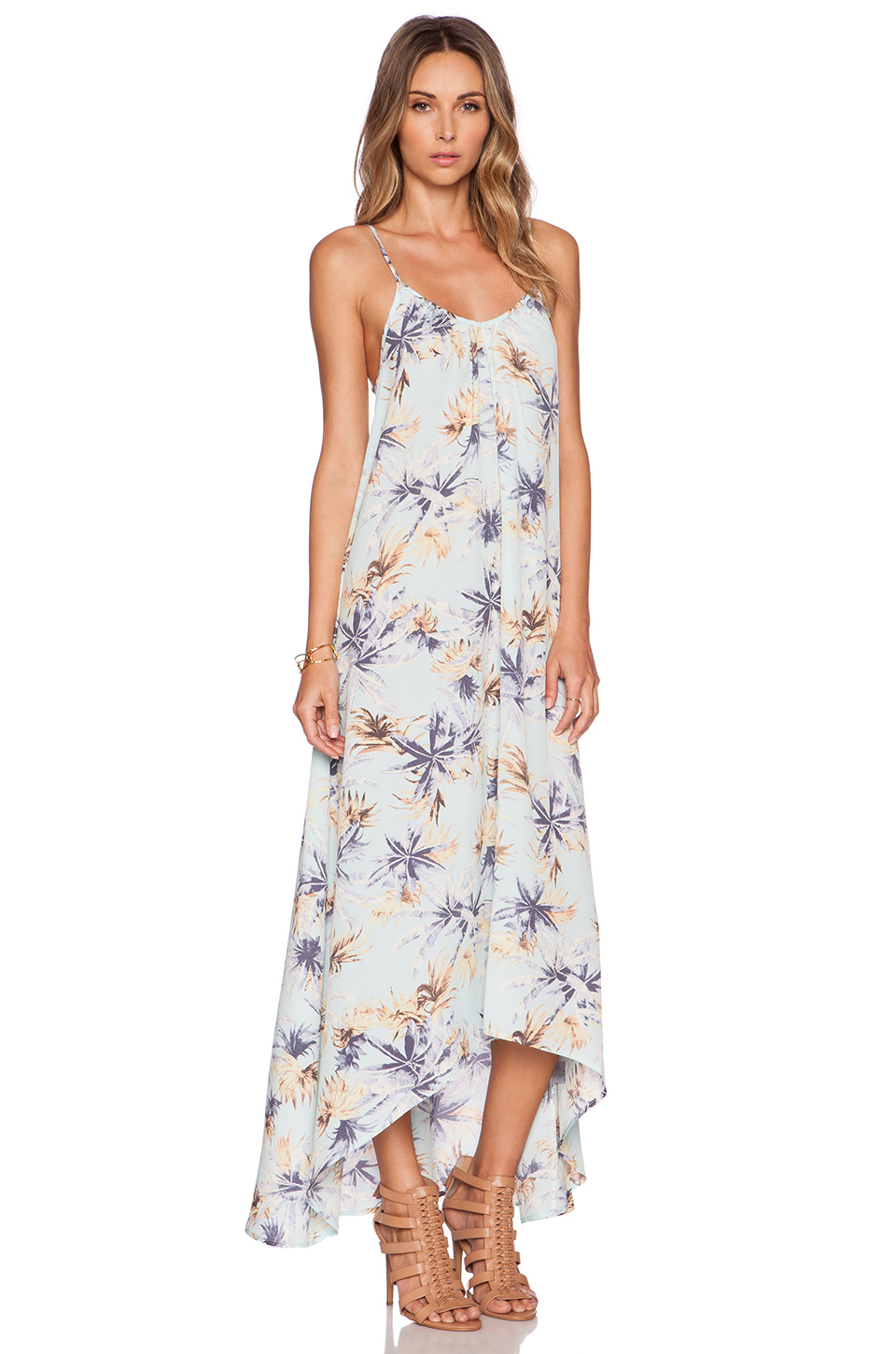 resort maxi