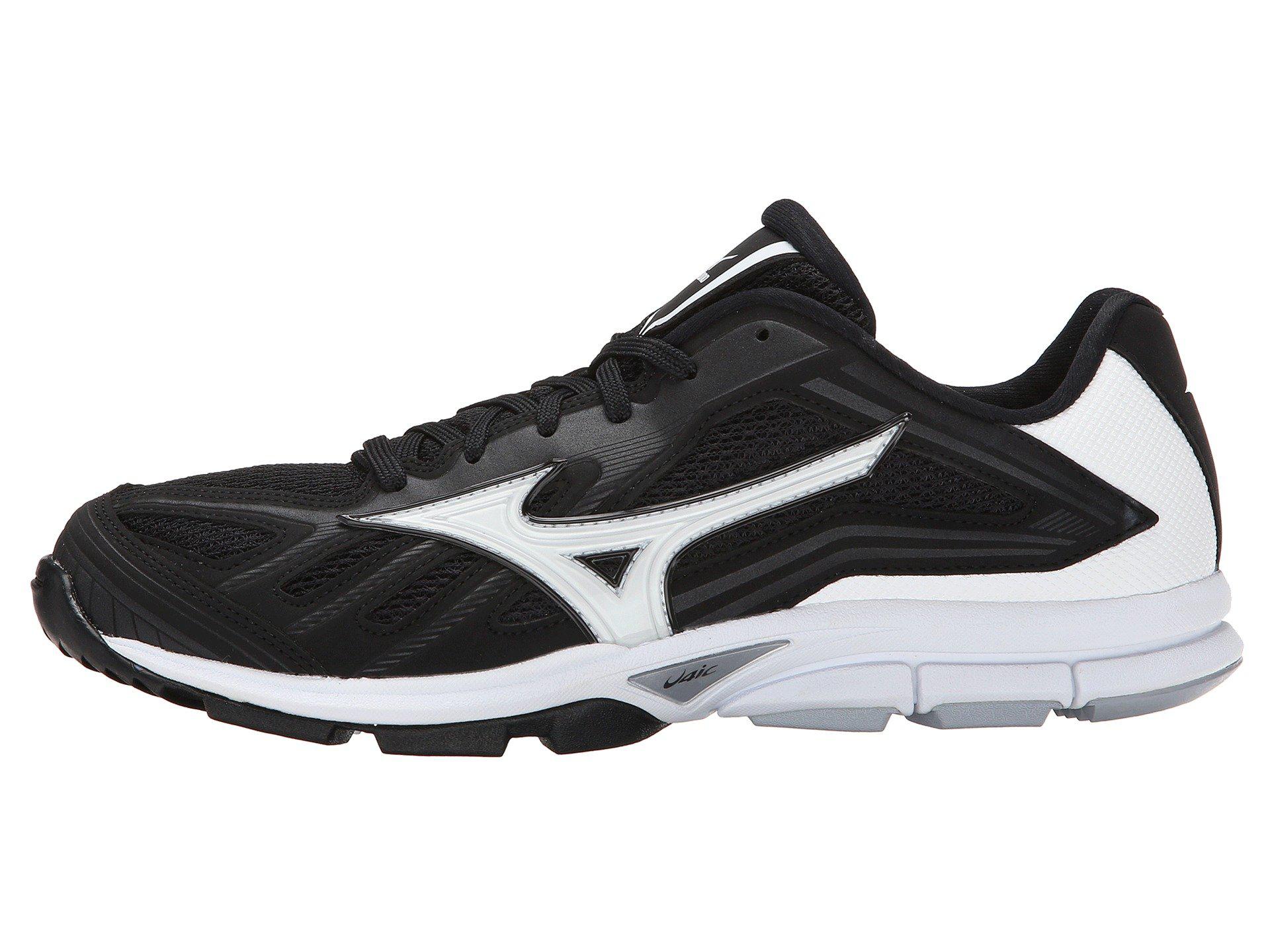 mizuno players trainer