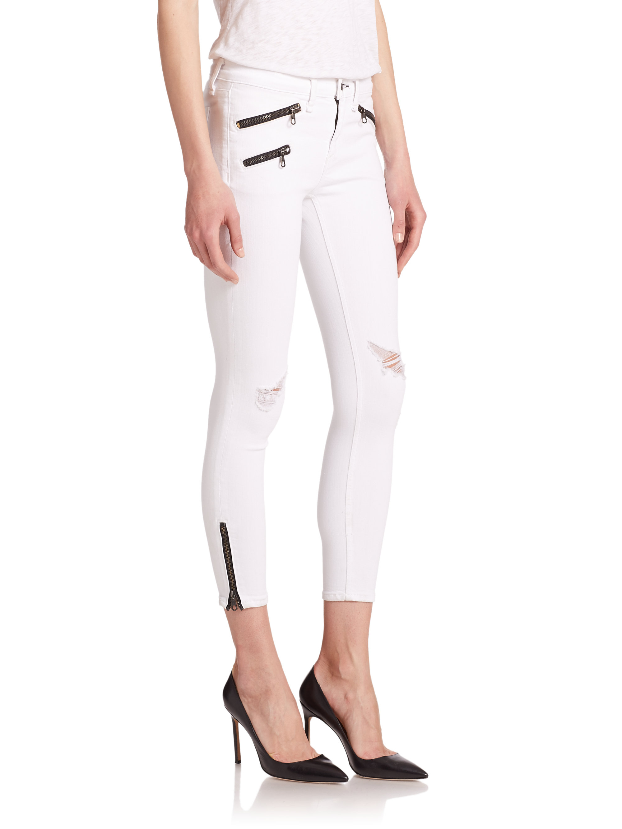 white cropped skinny jeans