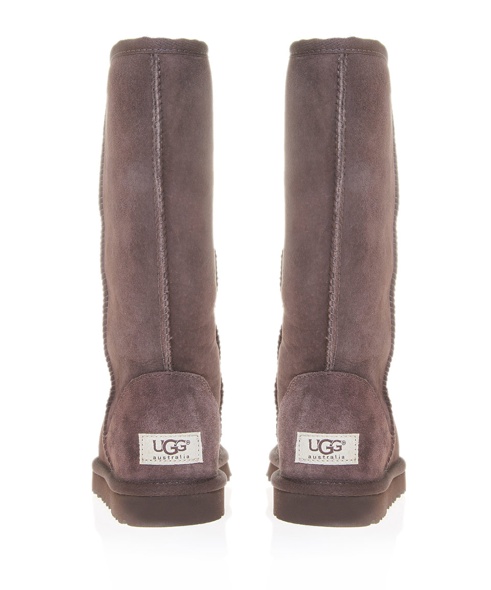 ugg classic tall chocolate size 8 ugg classic tall chocolate size 8