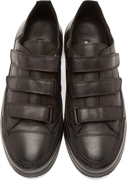 mens sneakers with velcro closing