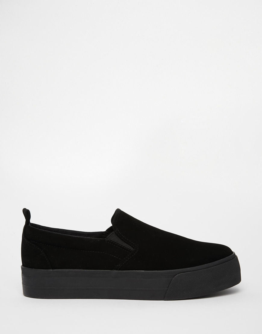 leather black plimsolls