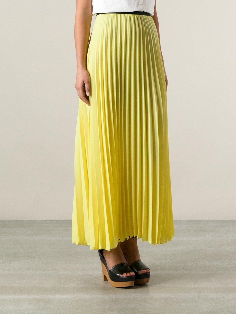 Lyst P.A.R.O.S.H. Pleated Skirt in Yellow