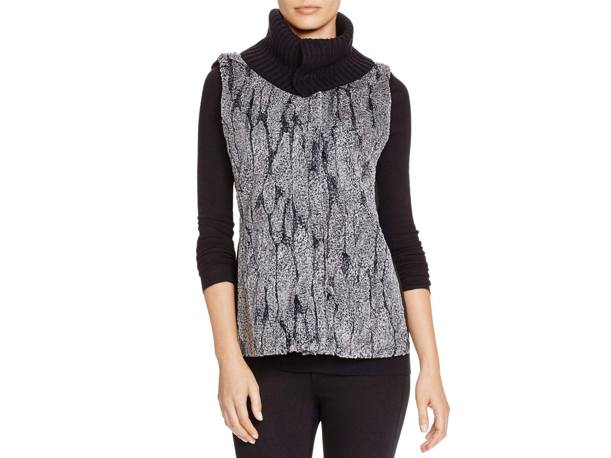 T tahari Angel Faux Fur Turtleneck Vest in Gray | Lyst