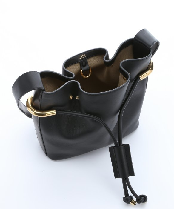 Chlo Black Leather \u0026#39;emma\u0026#39; Drawstring Shoulder Bag in Black | Lyst
