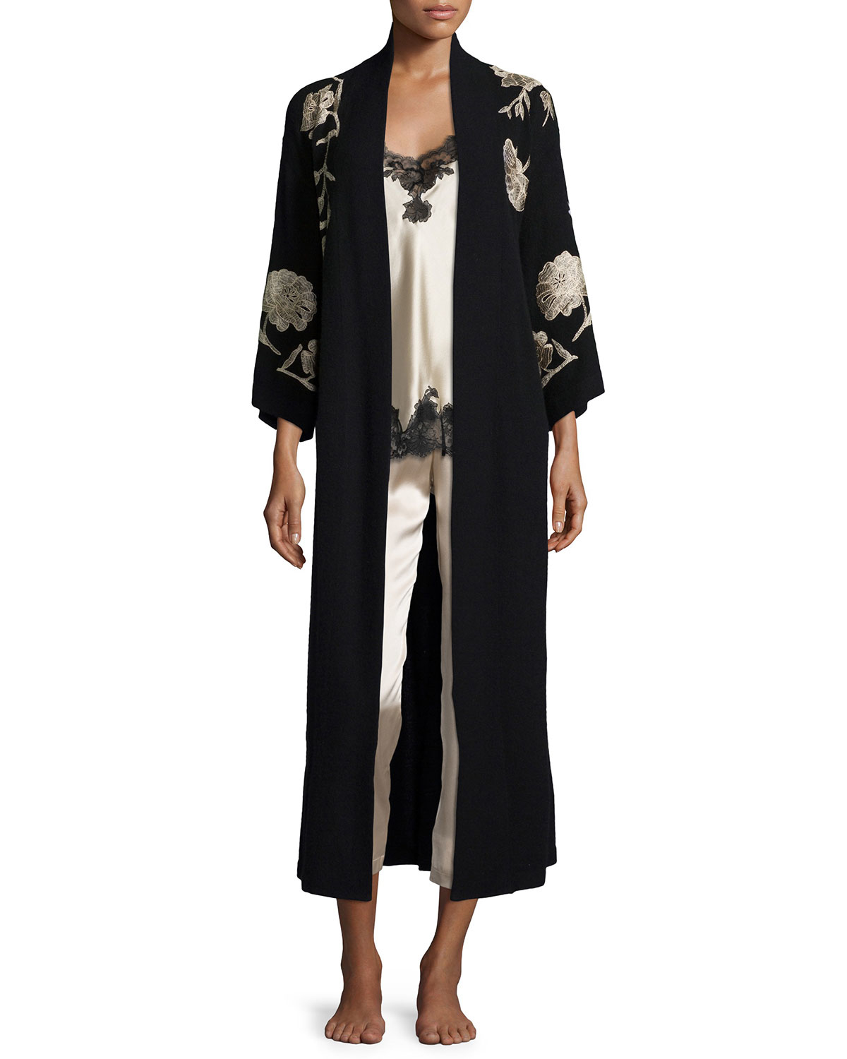 Lyst Neiman Marcus Embroidered Cashmere Robe in Black
