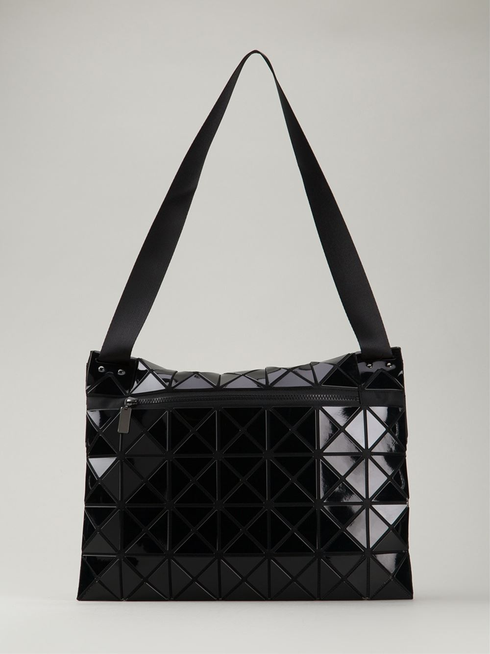 Bao bao issey miyake Rock Basic Leather Shoulder Bag in Black | Lyst