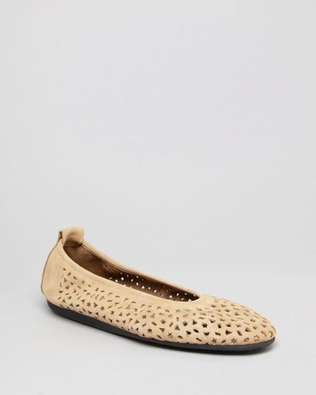 Arche Ballet Flats - Lilly Perforated Stretch in Beige (Sable Beige) | Lyst