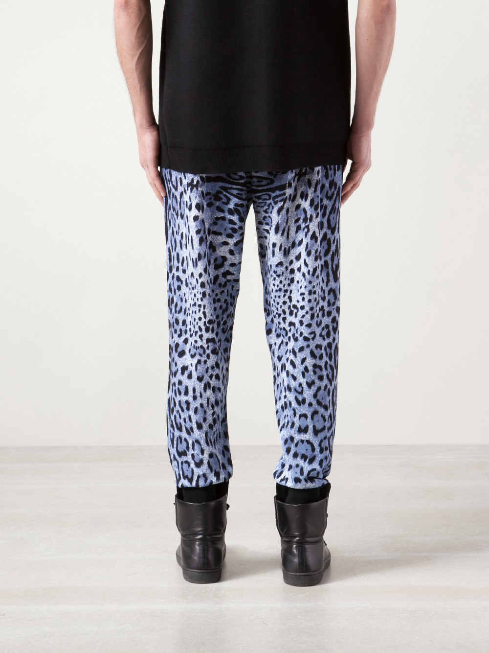 leopard jogger