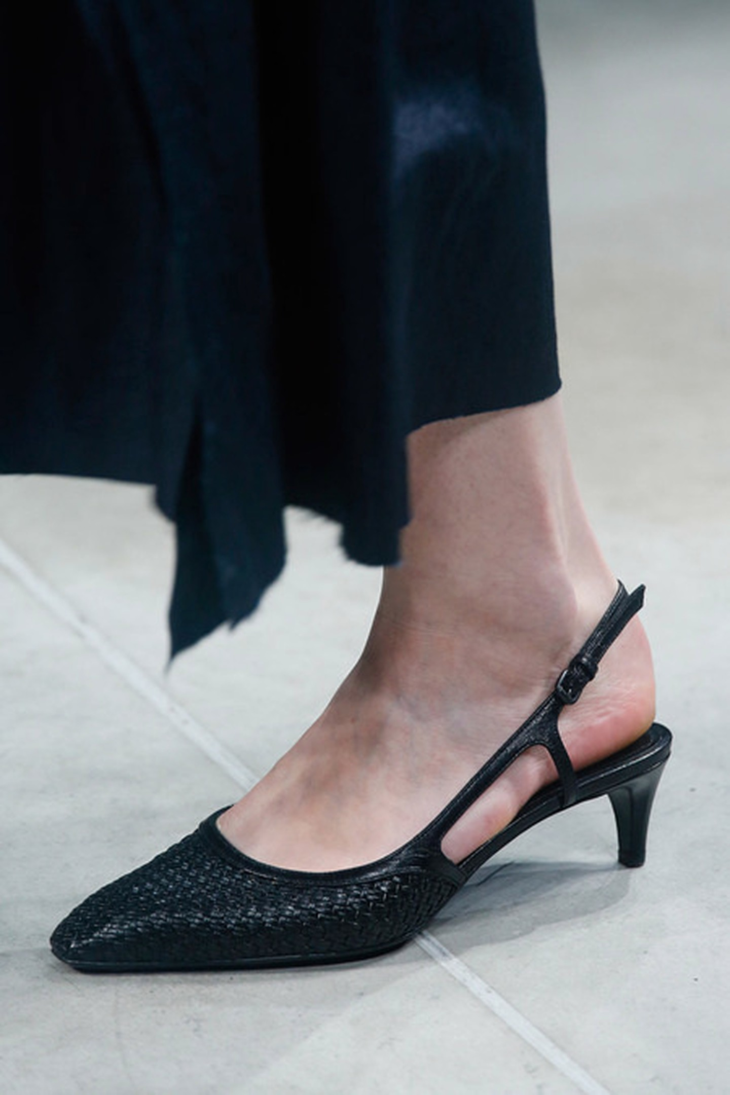 Lyst - Bottega Veneta Slingback Leather Pumps in Black