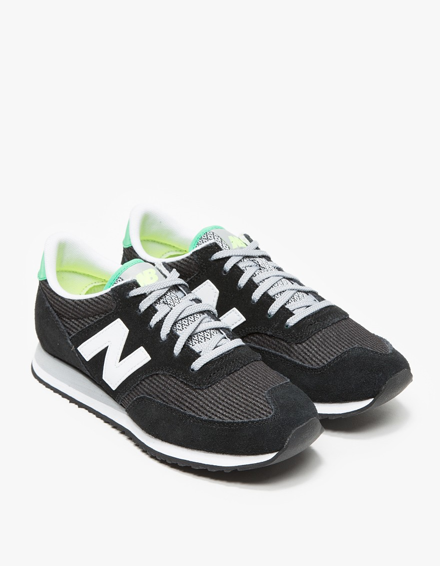 black and white new balance trainers