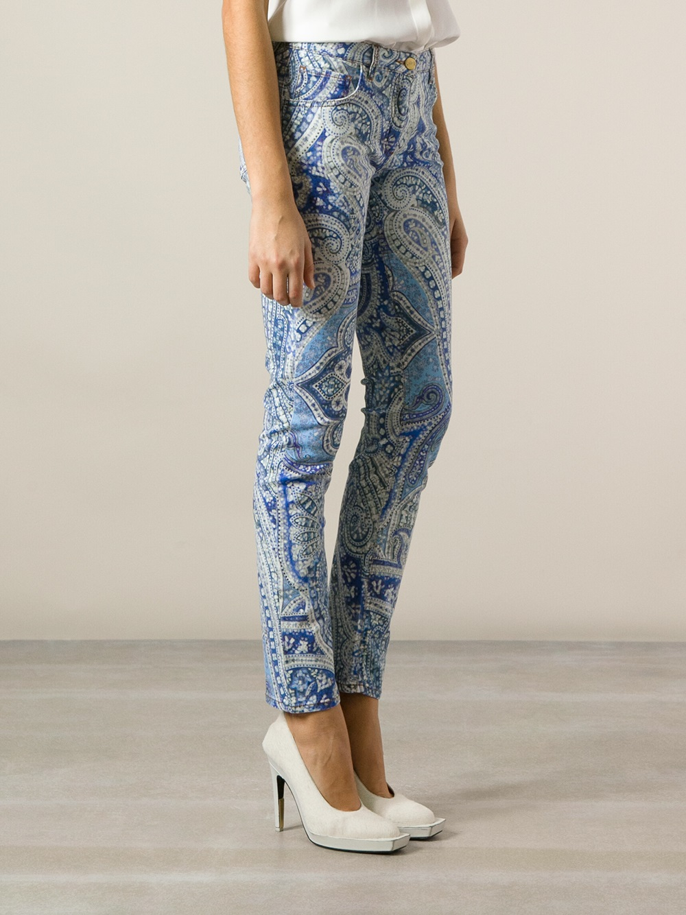 printed boyfriend jeans