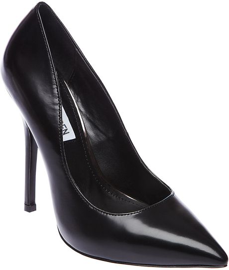 Steve Madden Darrt Leather Pointed Toe Pumps in Black (black leather ...