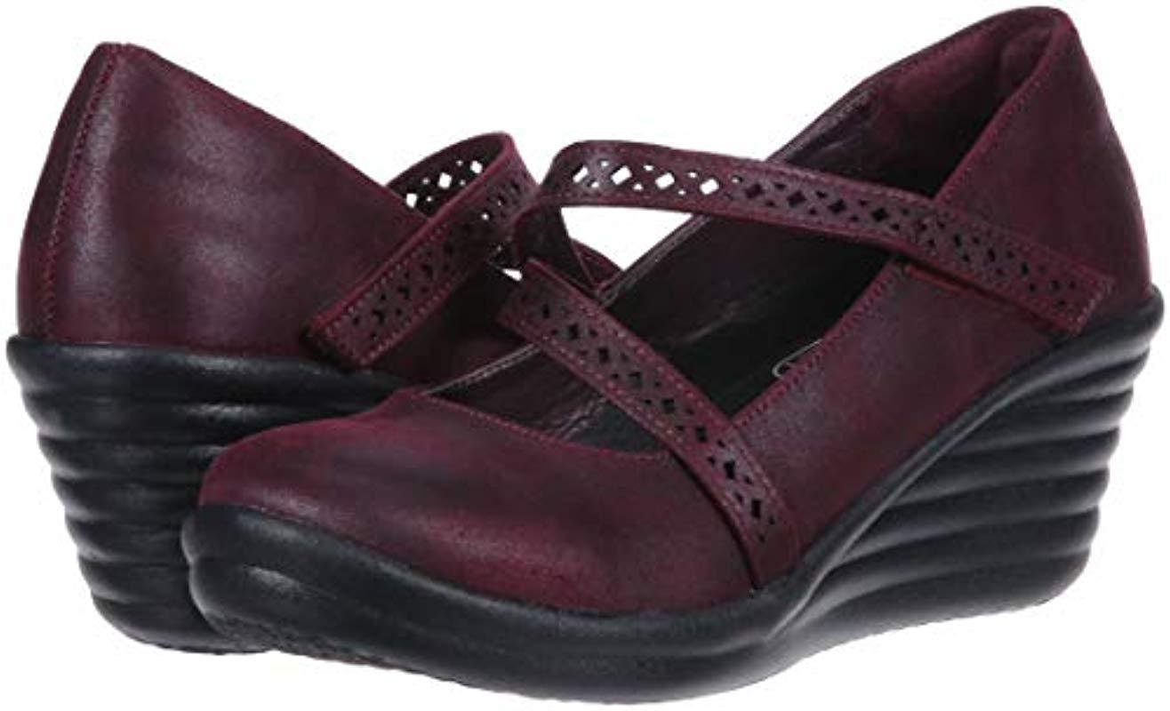 mary jane wedge pump