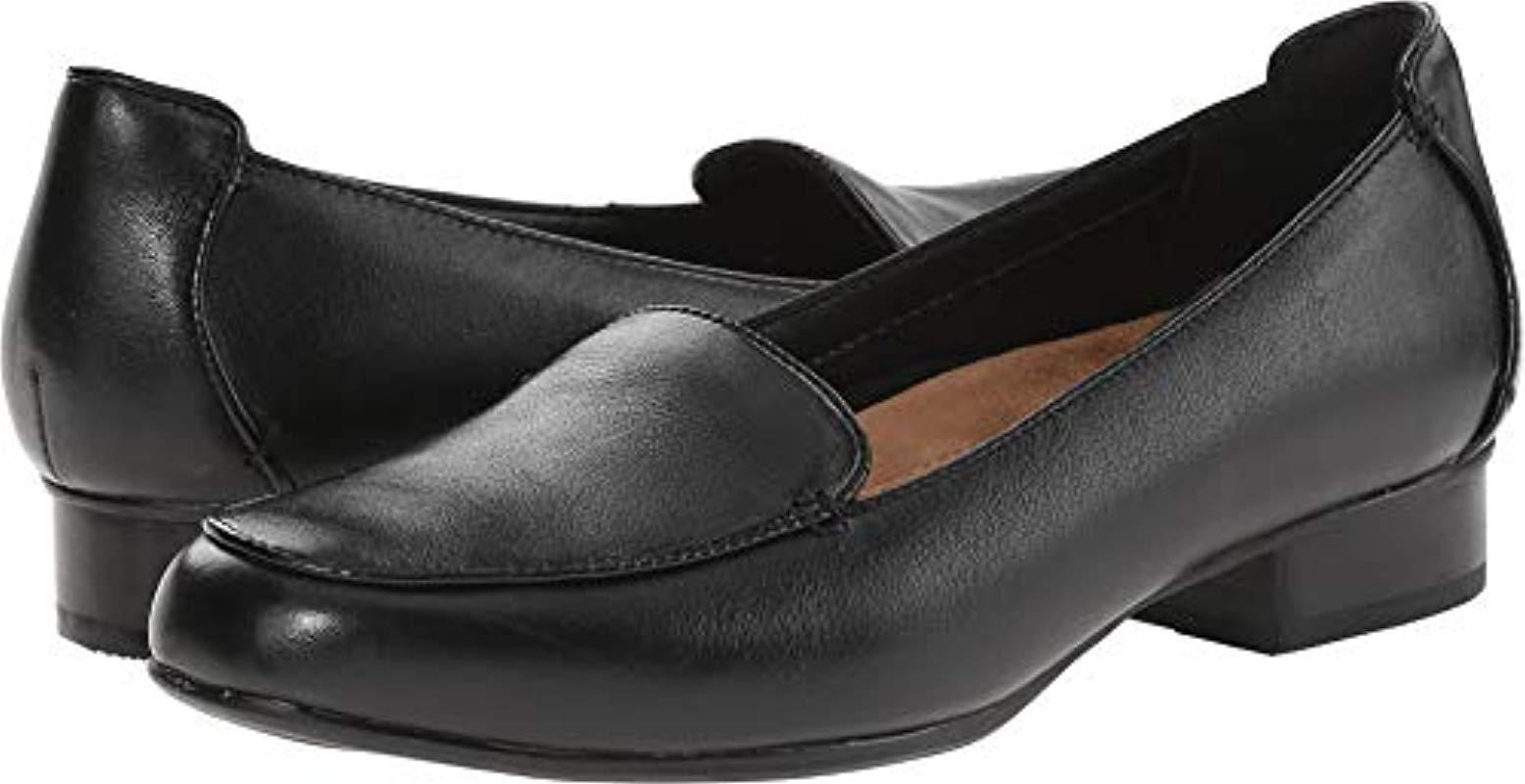 clarks women's keesha luca slip on loafer