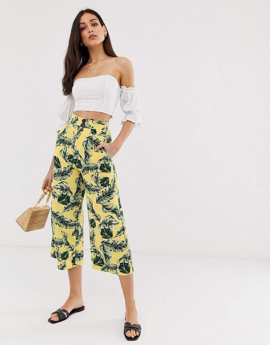 Stradivarius Tropical Print Culottes In Yellow in Yellow - Save 6% - Lyst