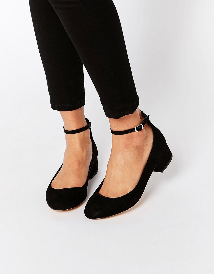 shoes with an ankle strap