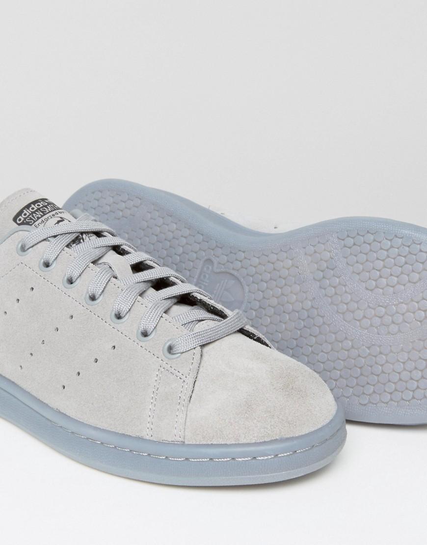 ash grey stan smith