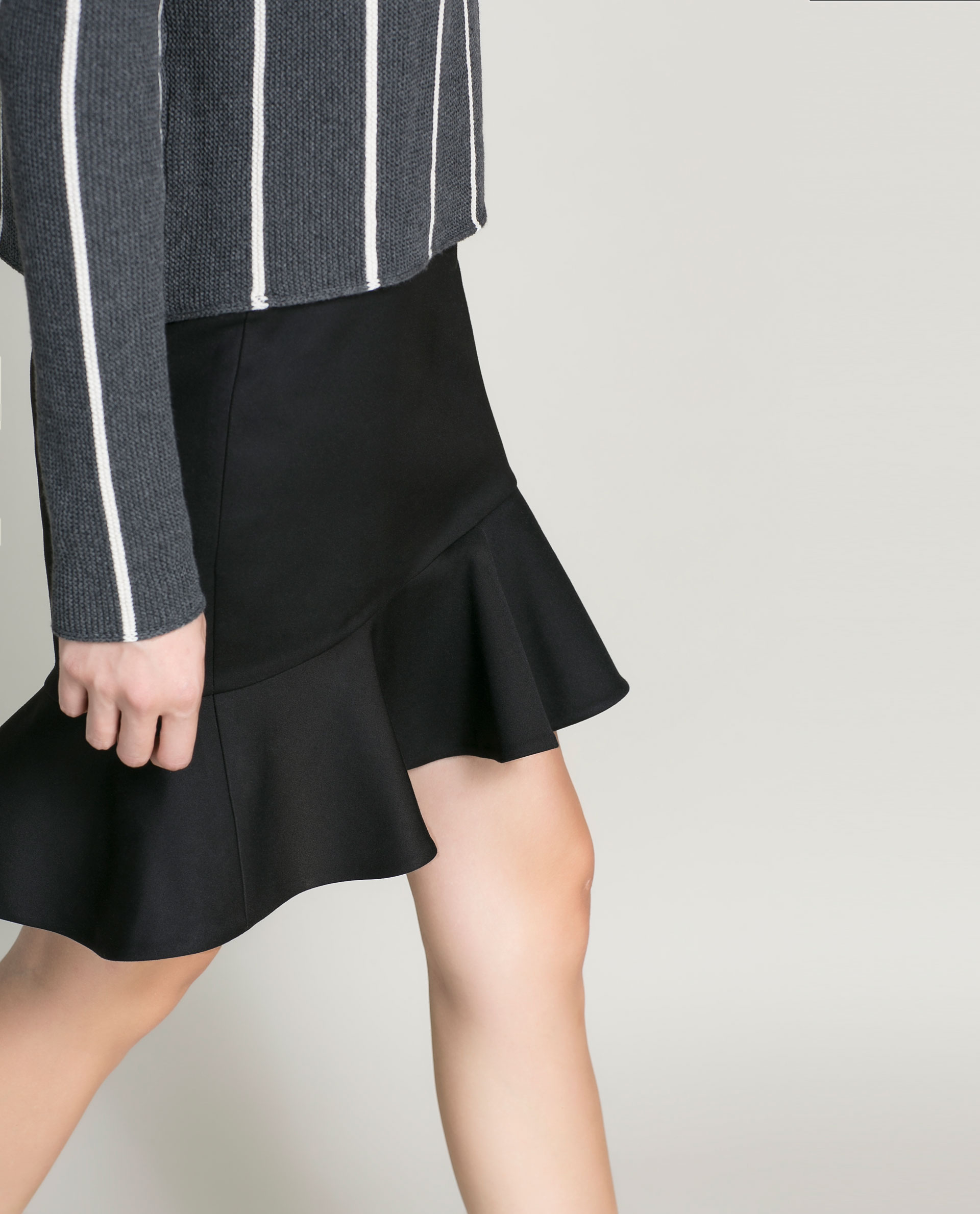 Skirt With Ruffle 9
