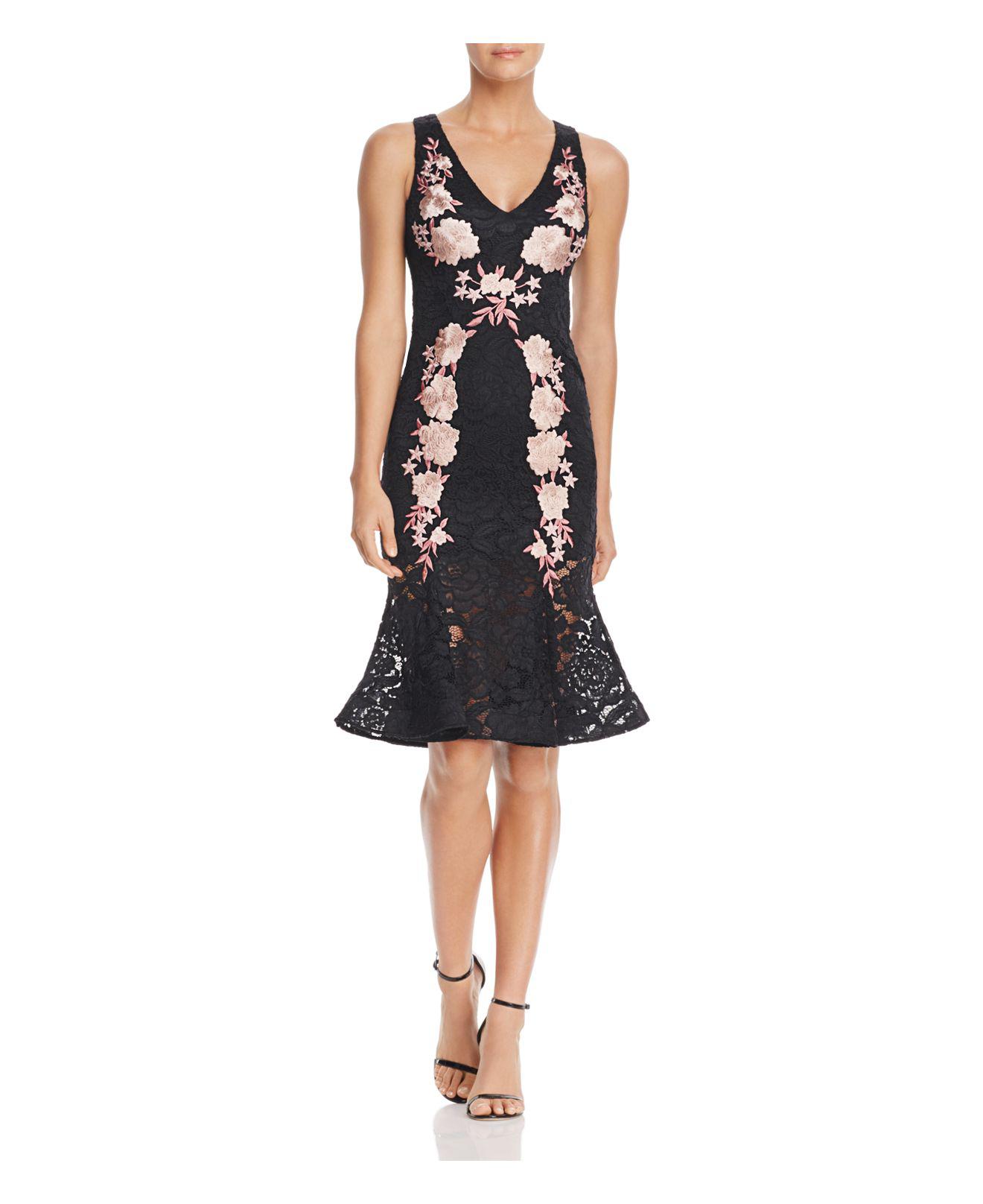 Lyst - Betsy & adam Floral Embroidered Lace Midi Dress in Black