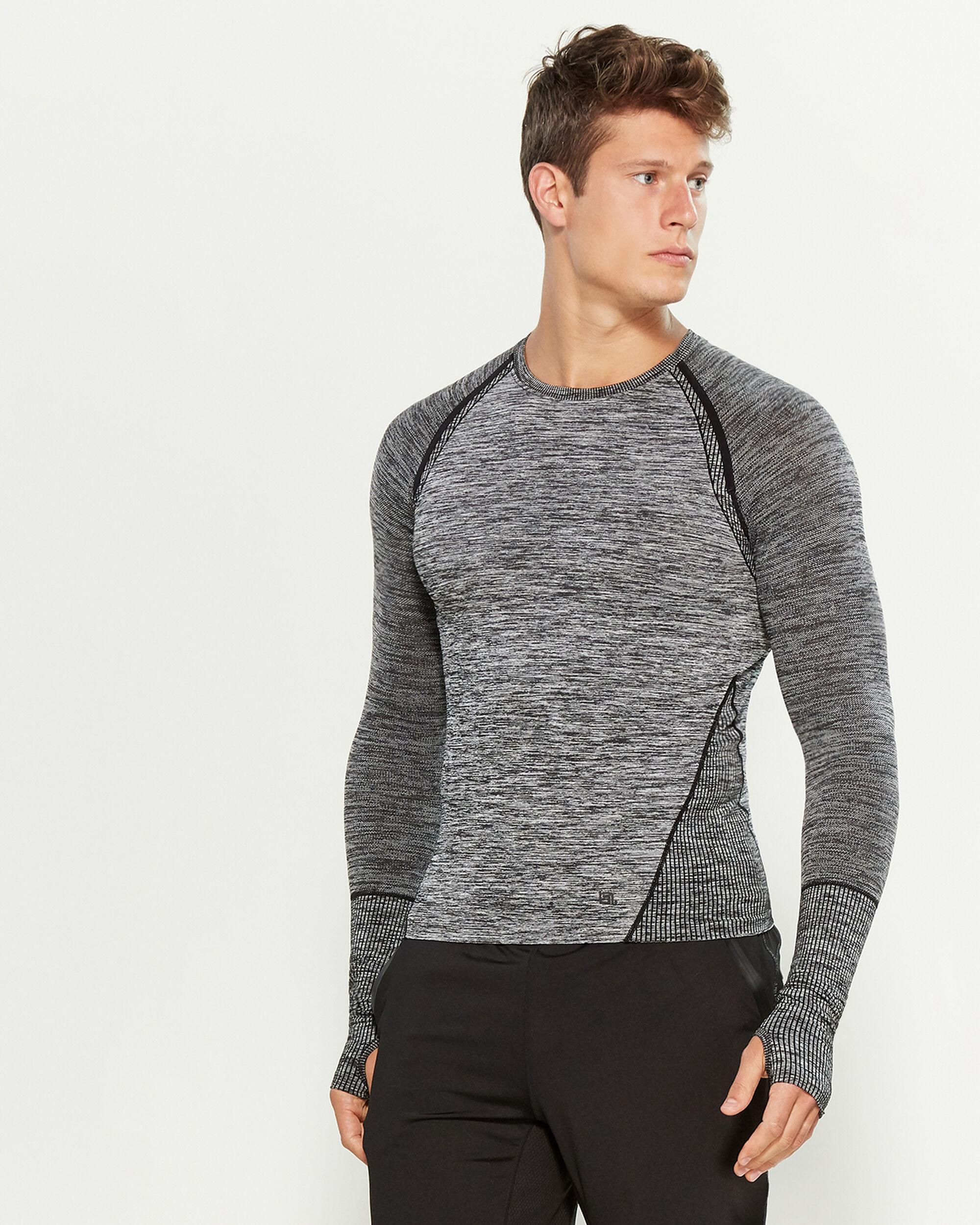 Download BLANC NOIR Seamless Energy Raglan Long Sleeve Tee in Gray ...