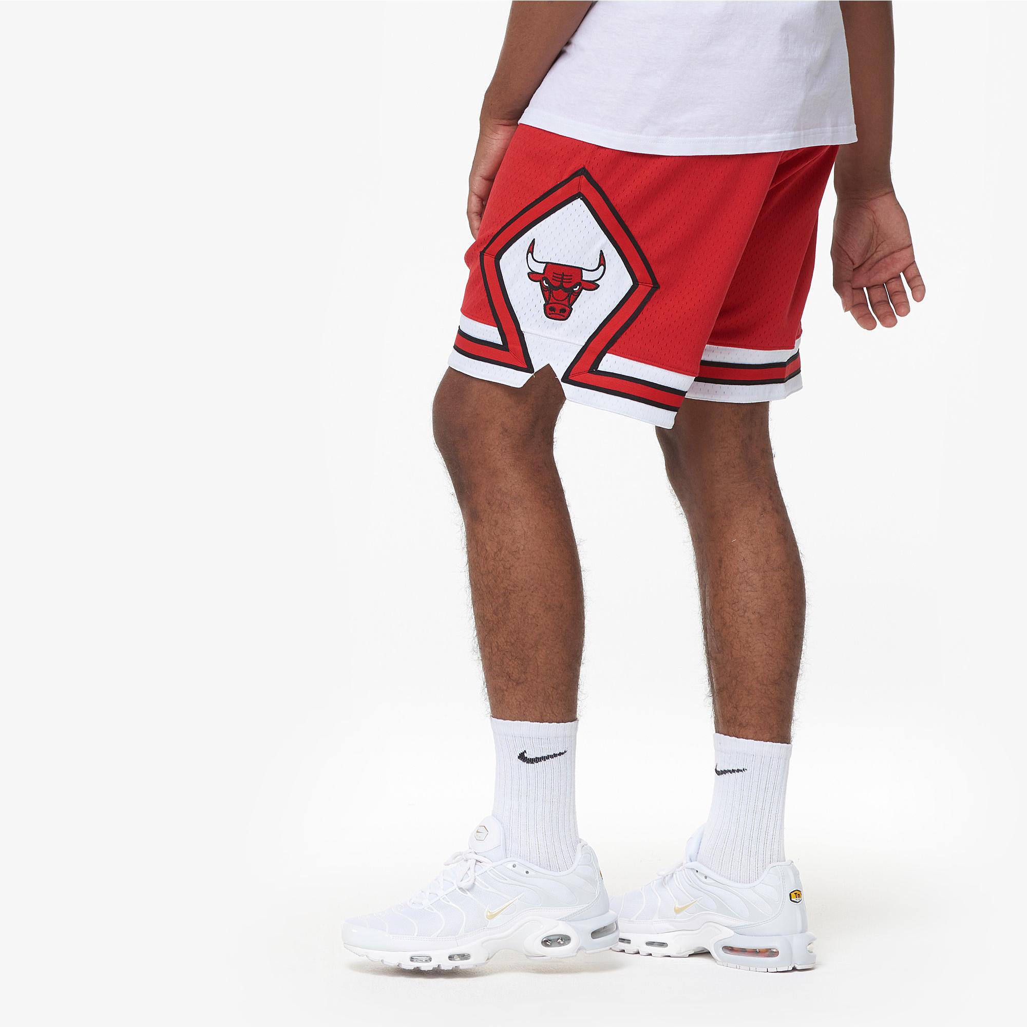 Mitchell & Ness Chicago Bulls Nba Authentic Shorts in Red for Men - Lyst